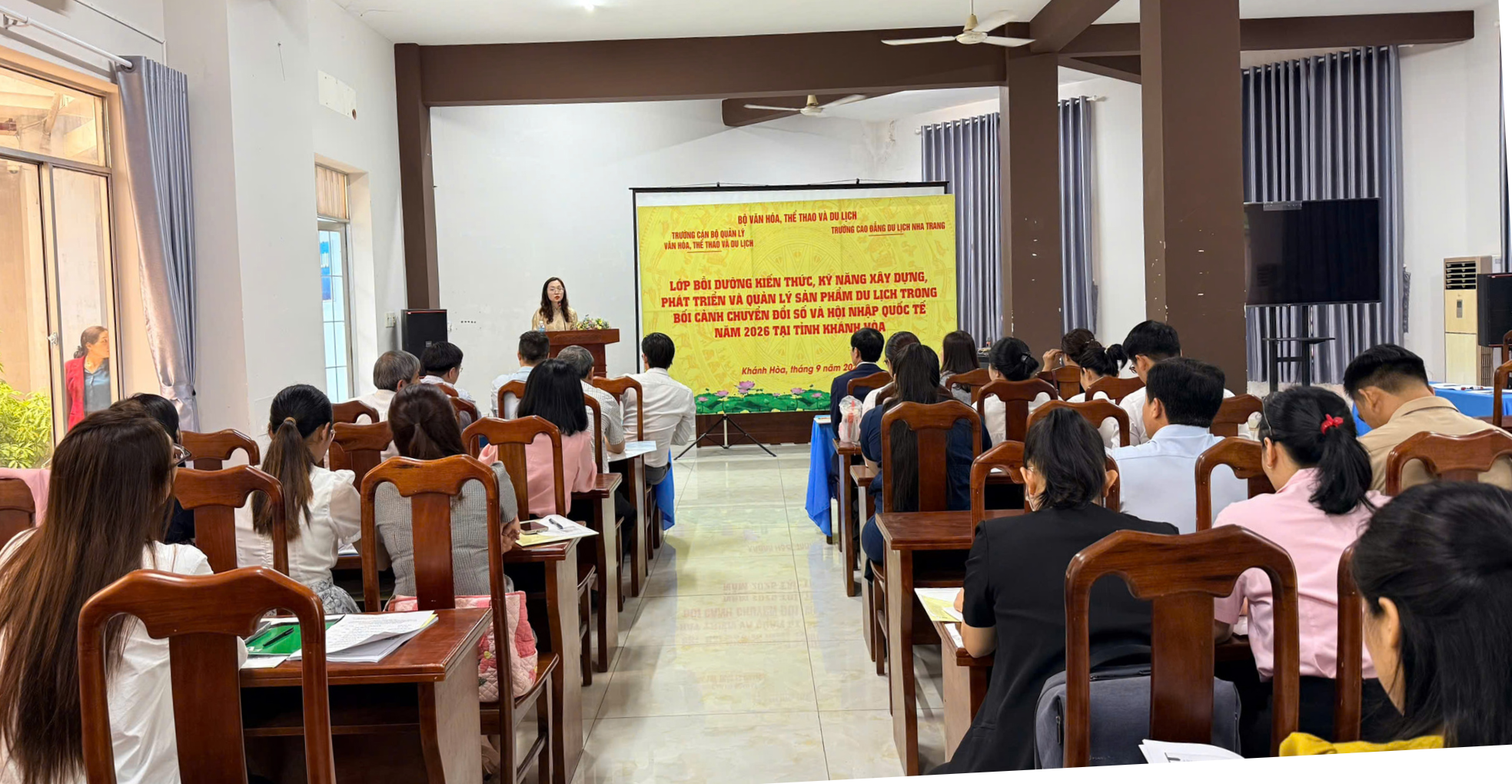 Nâng cao kỹ năng xây dựng, phát triển và quản lý sản phẩm du lịch trong bối cảnh chuyển đổi số